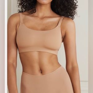 NWT SKIMS Fits Everybody Scoop Neck Bralette in Clay